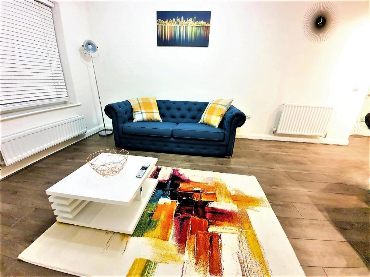Apartment Manchester Holiday Apartment *
