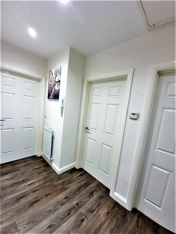 Manchester Holiday Apartment *